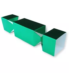 50 SMALL METALLIC GREEN CRACKER GIFT BOXES, CHRISTMAS FREE POSTAGE - Picture 1 of 3