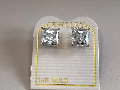 14K SOLID YELLOW GOLD STUD EARRINGS W/ 3 CT SIMULATED DIAMONDS PRINCESS CUT - Image 1 of 3