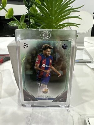 2023-24 Topps UEFA Club Jade Edition Lamine Yamal #64 Rookie RC Jade Foil - Image 1 of 2