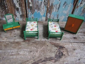 Vintage 1970s Plastic Dolls House Furniture Bedroom Set Beds Wardrobe Bedding - Picture 1 of 3