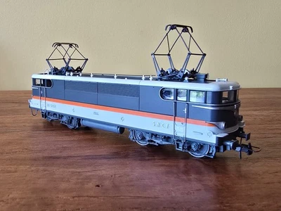 Roco HO Scale 43564 SNCF BB 9200 Electric Loco motive - No BB 9282 - Boxed - Image 1 of 4