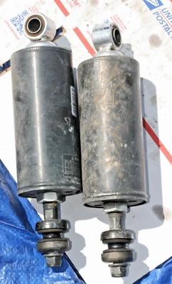 2014 Harley-Davidson Softail Slim FXS OEM REAR FRAME SHOCKS - Imagen 1 de 2