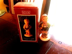 Vintage Schmid Hummel  1984 Sweetheart Hark the Herald Christmas Ornament - Picture 1 of 1