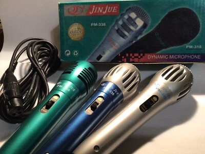 Jin Jue Handheld dynamic vocal / karaoke microphone with 1/4” to XLR cable incl. - Image 1 of 4