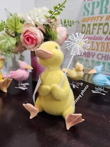 Ostern Frühling Ente hält Pusteblume Harz Figur Tischplatte Dekor 7,5" - Bild 1 von 7