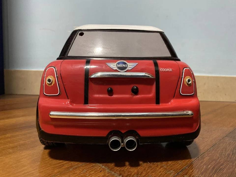 Mini Cooper Rc A Benzina A Scoppio Scala 1:8  SENZA MOTORE. - Immagine 1 di 4