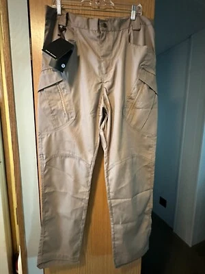 Calça cargo perna cônica militar equipamento externo nova com etiquetas tamanho XXL - Imagem 1 de 4