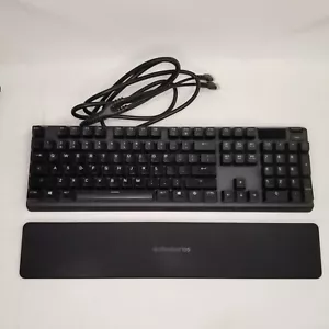 SteelSeries 64626 Apex Pro OLED Illuminated Wired Keyboard - Picture 1 of 6