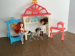 Dreamworks Spirit Lucky’s Foal Nursery Playset Scoops Lucky Maricela Doll Set - Picture 1 of 5