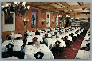 Mader's Famous Castle Restaurant Interior Milwaukee Wisconsin WI Chrome Postcard - Imagen 1 de 2