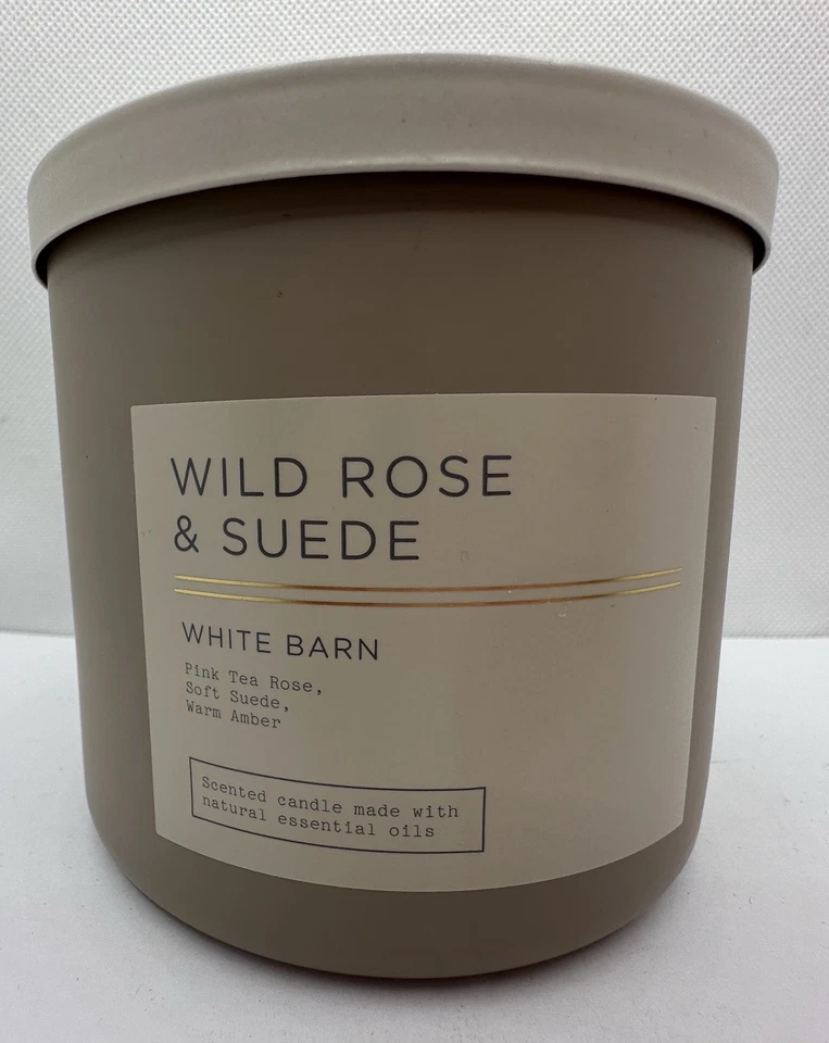 Bath & Body Works 野玫瑰和麂皮绒蜡烛 3 芯 14.5 盎司 — 第 1/1 张图片