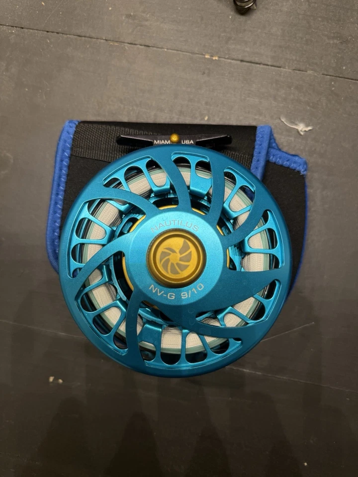 Nautilus NV-G 9/10 - Custom RARE Turquoise/Gold Fly Reel - Image 1 of 4