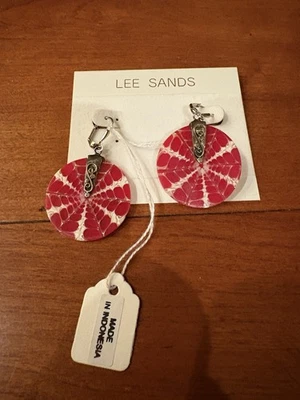 Brincos de Pingente de Coral com Teia de Aranha Vermelha e Branca em Prata Esterlina 925 da Lee Sands - Imagem 1 de 4