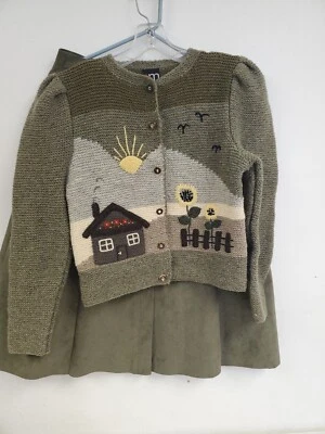 Suéter y falda de gamuza de lana virgen pura Giesswein Tirol de Maser Austria Foto 1 de 4