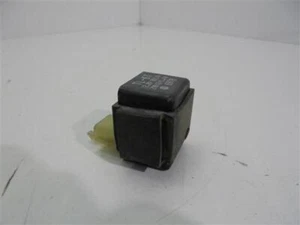 TL-67 relais pour SUZUKI BURGMAN 125 2003 4084 - Photo 1/5
