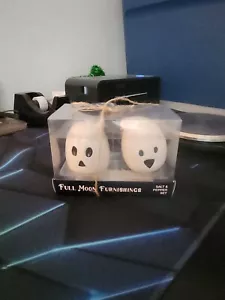 Halloween Decor Salt & Pepper Shakers Kitchenware White Ghosts NEW - Picture 1 of 2