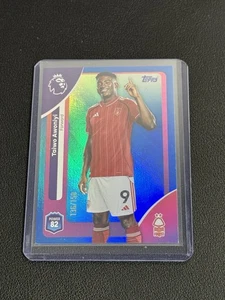 Taiwo Awoniyi 2025/26 Topps Premier League #248 Blue Refractor 60/150 Forest - Bild 1 von 2