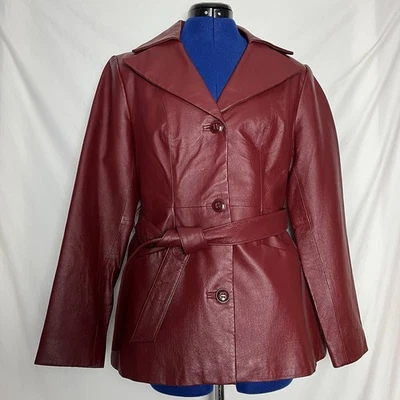 Chaqueta de cuero East 5th rojo oscuro borgoña con cinturón para mujer talla mediana Foto 1 de 4