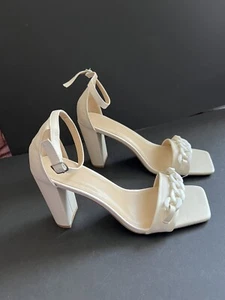 Charolette Russe Ivory Open Toe Heals Size 10 Women - Picture 1 of 6