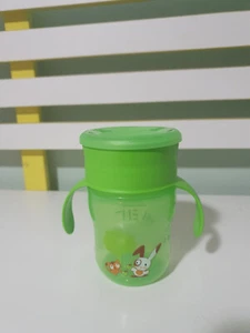SIPPY CUP PHILIPS AVENT GREEN RABBIT AND CAT OR TIGER OR LION NOT SURE TBH - Picture 1 of 5