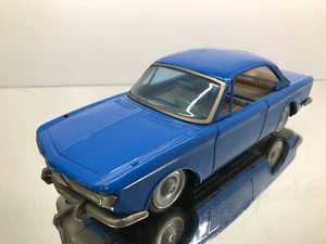 YONEZAWA MADE IN JAPAN 6361 BMW 2000 CS - TIN TOY - FRICTION -BLUE L30.0cm- GOOD - Picture 1 of 10
