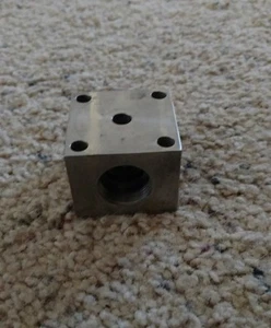 CCV-16 RANSBURG COLOR CHANGE MANIFOLD CENTER BLOCK - Picture 1 of 4