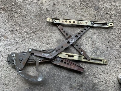 1978-1985 Mercedes c123 COUPE Front Left Manual Window Regulator 280CE 300CD - Image 1 of 3