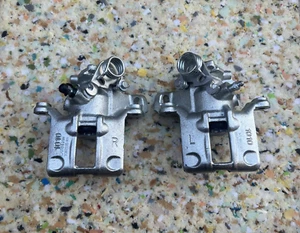 Neue (andere) Paar Caterham 7 / Ford Sierra XR4i Bremssättel hinten - Bild 1 von 5