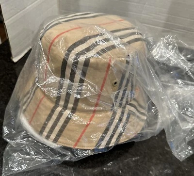 Burberry Check Bucket Hat Cotton Archive Beige L (59 cm) 8056638 Italy NWT $470 - Image 1 of 4