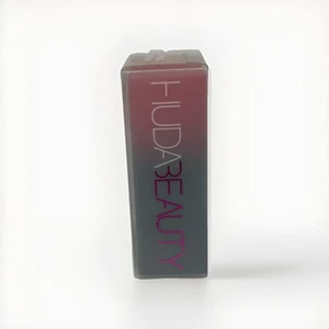 NIB Huda Beauty Power Bullet Matte Lipstick Spring Break 0.10 Oz/3 g Red - Picture 1 of 3
