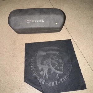 Diesel Sunglass Case - Hard Clamshell Case - Picture 1 of 4