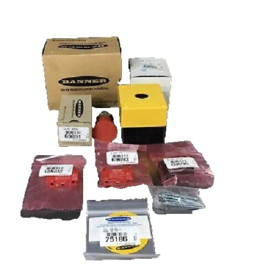 Banner Engineering  SSA-EBM-02E  /  69705  E-Stop Kit (M926) - Image 1 of 4