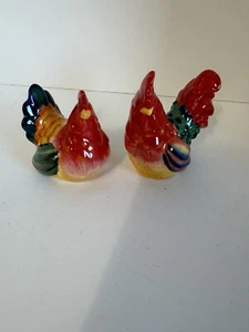 Colorful Rooster Salt and Pepper Shaker set - Picture 1 of 5