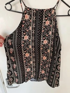 Patterned top - Picture 1 of 3