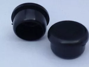Tapa de pies de 1"" se desliza para adaptarse al piso protector de orificios de 7/8"" - 16 negro #601B - Imagen 1 de 6