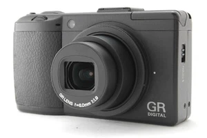 [FAST NEUWERTIG] Ricoh GR DIGITAL III iii 3 SCHWARZ 10,0-MP-Digitalkamera aus Japan - Bild 1 von 9