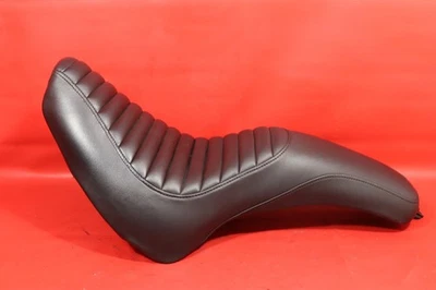 2000 HARLEY-DAVIDSON NIGHT TRAIN FXSTB SADDLEMEN PROFILER SEAT SADDLE TUCK ROLL - Image 1 of 4
