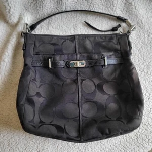 COACH Chelsea Ashlyn Signature Canvas Hobo Shoulder Bag Logo Print Shoulder Purs - Picture 1 of 6