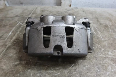 Pinza de freno delantera derecha pasajero Jeep Wrangler JL 2018-2024 OEM 68384496 Foto 1 de 4