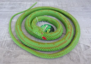 50" Stretch Me Snake Snakes Fake Rubber Realistic Toys Scary Stretchy Toy Green - Picture 1 of 3