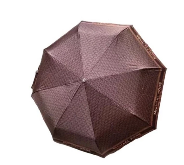 Paraguas con logotipo de Michael Kors Foto 1 de 1