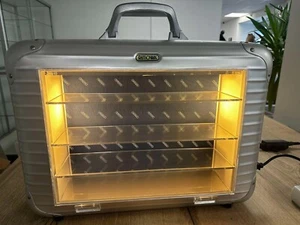 RIMOWA Vitrine, SILBER - Bild 1 von 3