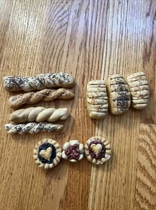 Menge 10 Miniatur Brot & Gebäck 2,5 Zoll, 4,5 Zoll, 1,5 Zoll - Bild 1 von 14