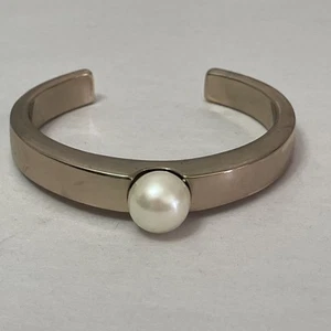 Loft Cuff Bracelet - Picture 1 of 7