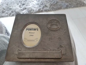 Marco de fotos vintage plateado de Pontins 1994  - Imagen 1 de 7