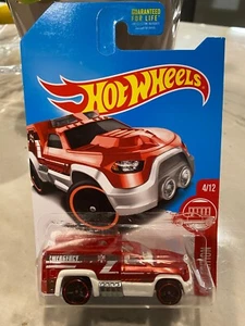Hot Wheels Target 2016 exclusivo edición roja servicio de rescate - Imagen 1 de 1