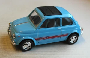 Kinsmart Fiat 500 hellblau Dach geschlossen 1:24 Modellauto Oldtimer Auto Car - Picture 1 of 4