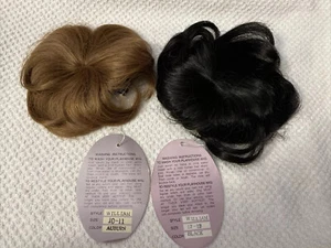 Spielhaus Puppenperücken William Größe 10-11 & 12-13 kastanienbraun und schwarz Neu aus altem Lagerbestand #W1 - Bild 1 von 5