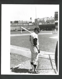 Mickey Mantle Type 1 photo by Martin Blumenthal used in July 1966 SPORT Magazine - Picture 1 of 3