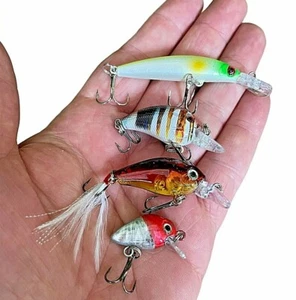 4 mixed size Pike Perch Chub Trout Floating Minnow Crank Baits Fishing Lures UK - Picture 1 of 12
